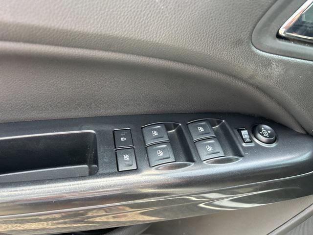 used 2022 GMC Canyon car, priced at $31,999