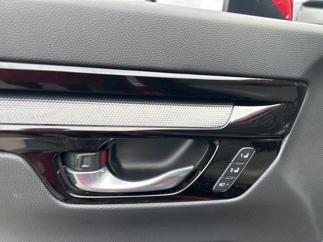 used 2025 Honda CR-V car, priced at $31,491