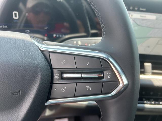 new 2026 Chevrolet Equinox car, priced at $33,285