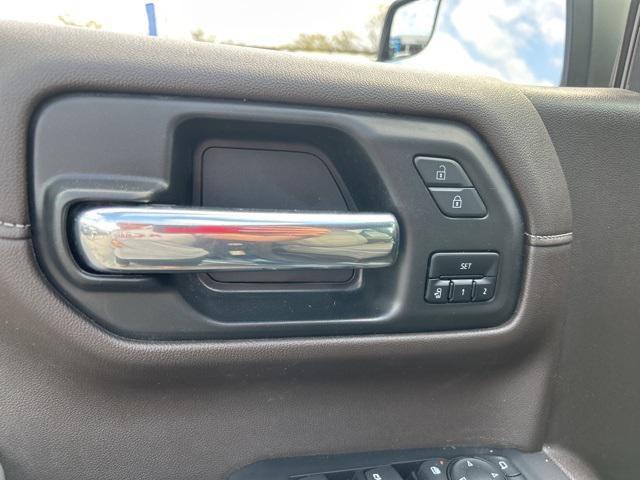 used 2022 Chevrolet Silverado 1500 car, priced at $35,876