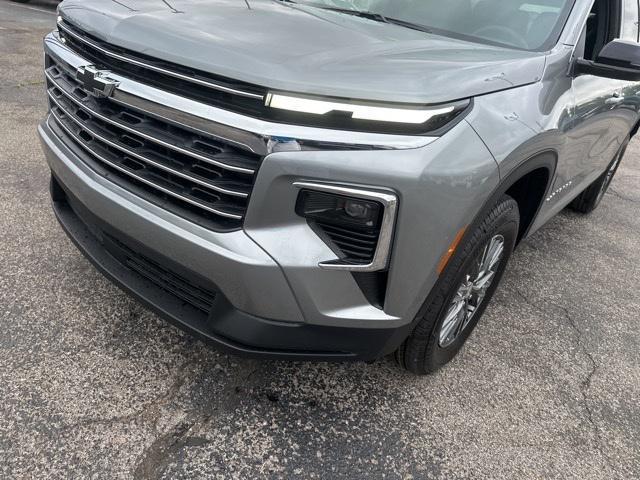 new 2025 Chevrolet Traverse car, priced at $43,494