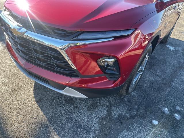 new 2025 Chevrolet Blazer car, priced at $32,290