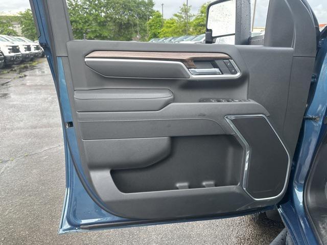 new 2025 Chevrolet Silverado 2500 car, priced at $63,329