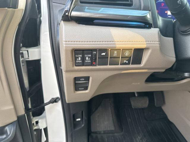 used 2023 Honda Odyssey car, priced at $37,491