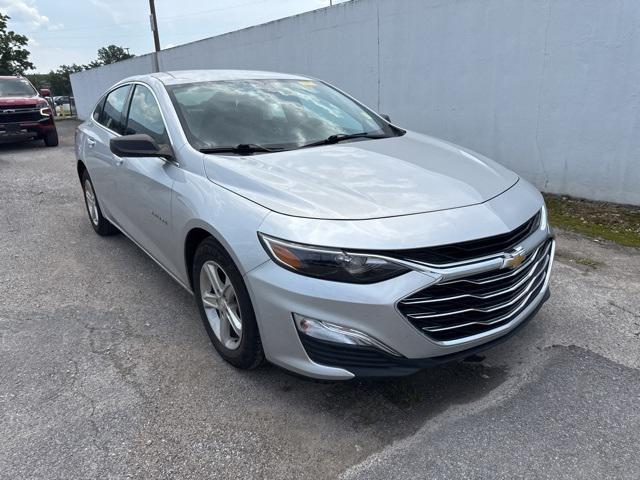 used 2019 Chevrolet Malibu car, priced at $15,491