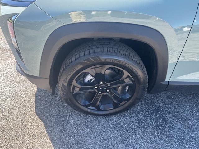 new 2026 Chevrolet Equinox car, priced at $33,329