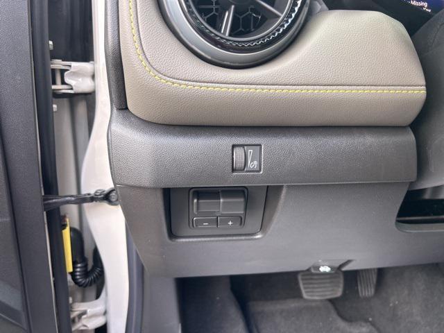 new 2026 Chevrolet Colorado car, priced at $33,035