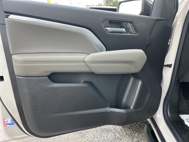 new 2026 Chevrolet Colorado car, priced at $33,035