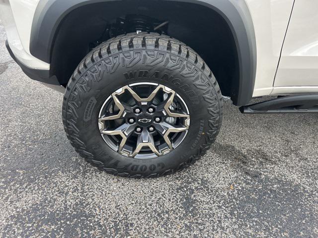 new 2026 Chevrolet Colorado car, priced at $33,035