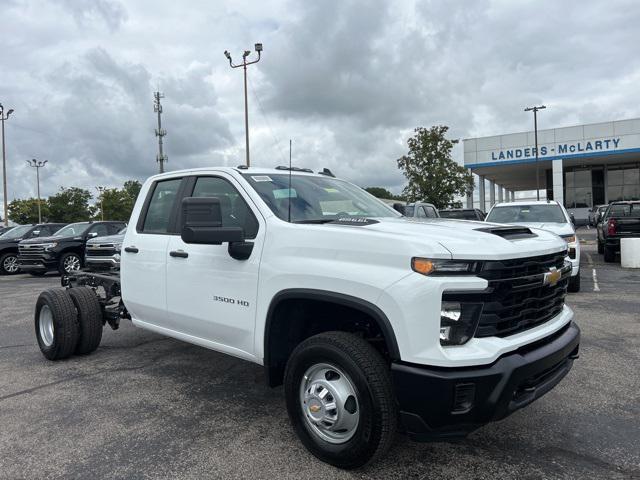 new 2025 Chevrolet Silverado 3500 car, priced at $47,240