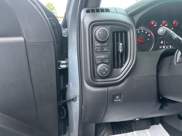 new 2025 Chevrolet Silverado 1500 car, priced at $42,145