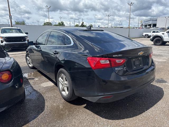used 2022 Chevrolet Malibu car, priced at $19,146
