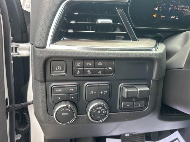 new 2025 Chevrolet Suburban car, priced at $86,519