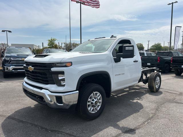 new 2025 Chevrolet Silverado 2500 car, priced at $40,268