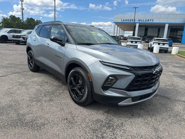 new 2025 Chevrolet Blazer car, priced at $37,004