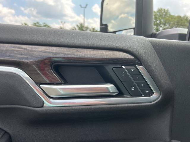 new 2025 Chevrolet Silverado 2500 car, priced at $72,730