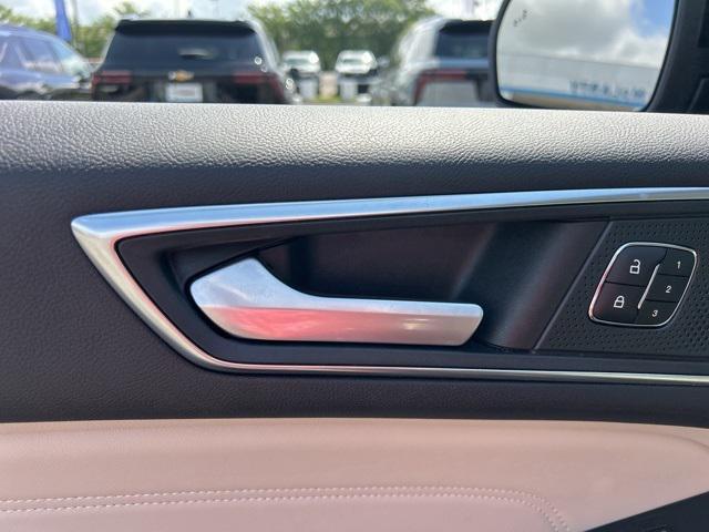 used 2024 Ford Edge car, priced at $30,499