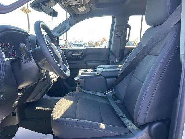 new 2025 Chevrolet Silverado 1500 car, priced at $40,165