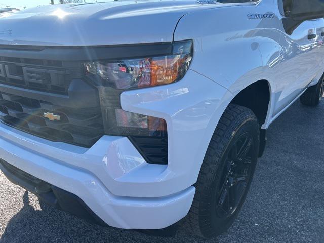 new 2025 Chevrolet Silverado 1500 car, priced at $40,165