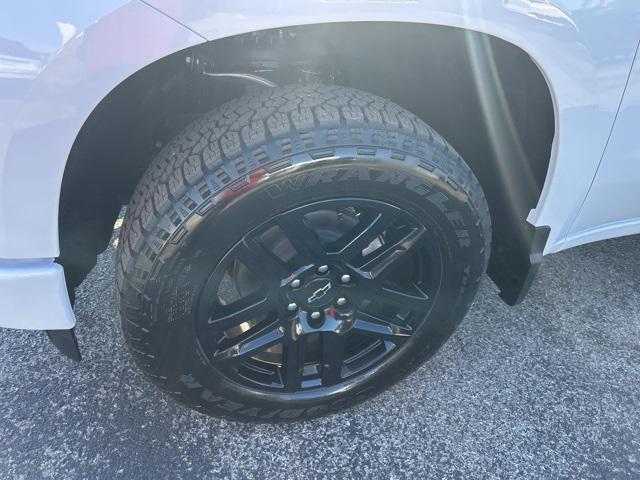 new 2025 Chevrolet Silverado 1500 car, priced at $40,165