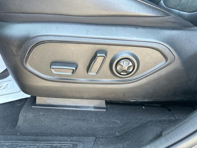 used 2024 Jeep Grand Cherokee L car, priced at $28,403
