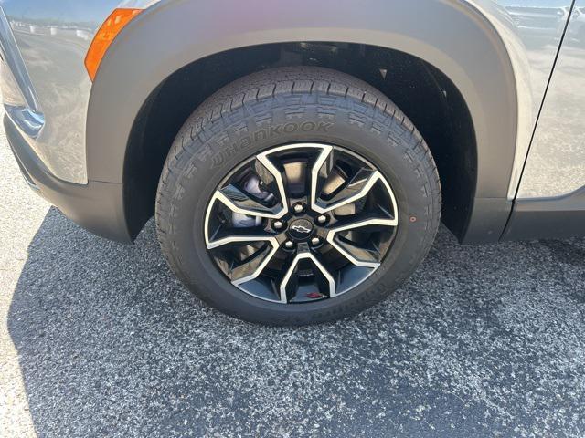 new 2025 Chevrolet TrailBlazer car, priced at $31,185