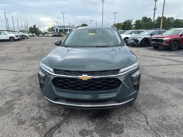 new 2025 Chevrolet Trax car, priced at $25,929