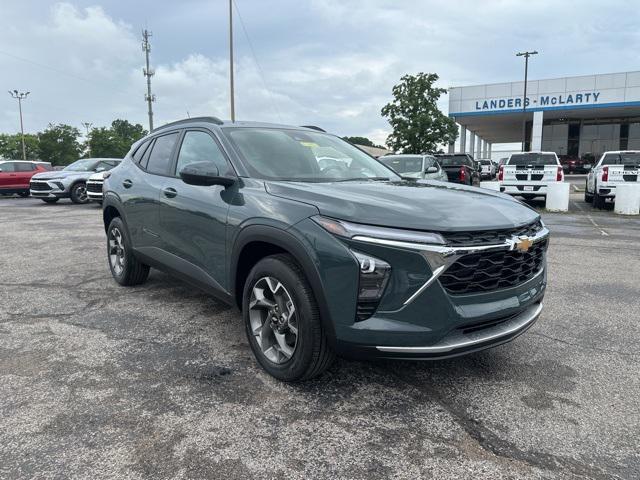 new 2025 Chevrolet Trax car, priced at $25,929
