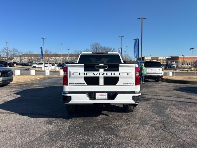 new 2025 Chevrolet Silverado 1500 car, priced at $43,025