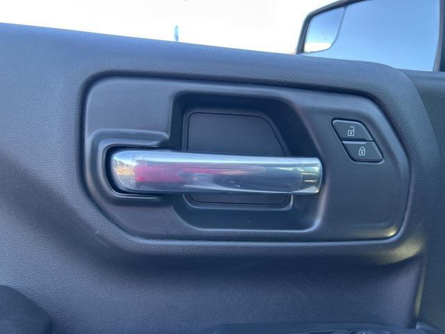 new 2025 Chevrolet Silverado 1500 car, priced at $43,025
