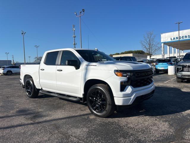 new 2025 Chevrolet Silverado 1500 car, priced at $43,025