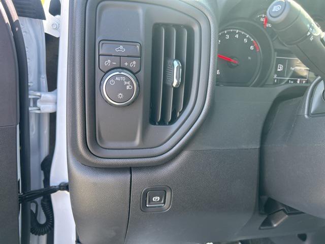 new 2025 Chevrolet Silverado 1500 car, priced at $33,255