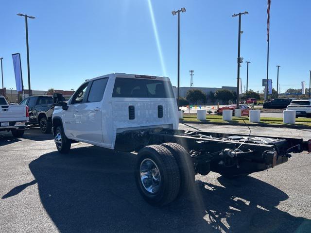 new 2025 Chevrolet Silverado 3500 car, priced at $53,280