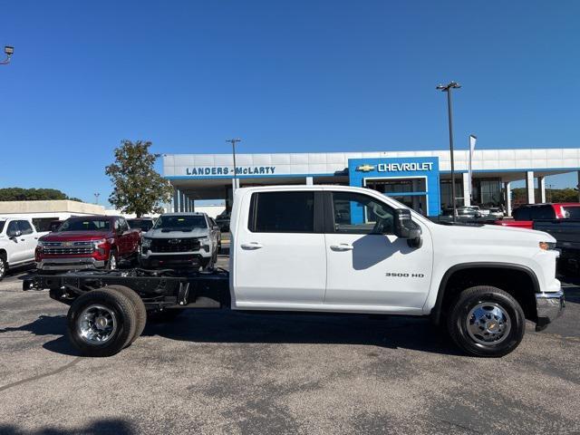 new 2025 Chevrolet Silverado 3500 car, priced at $53,280