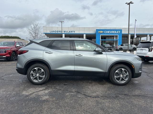 new 2025 Chevrolet Blazer car, priced at $30,795