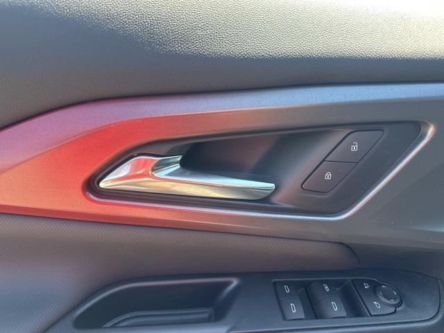 new 2025 Chevrolet Equinox EV car, priced at $39,657