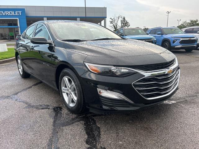 new 2025 Chevrolet Malibu car, priced at $23,245