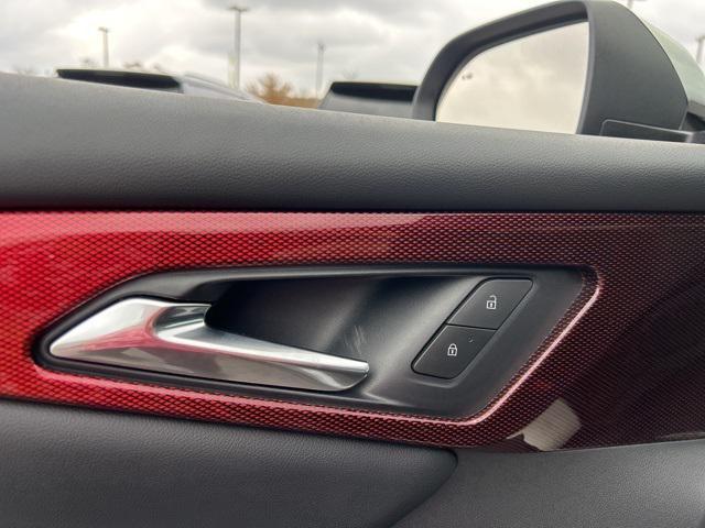 new 2026 Chevrolet Traverse car, priced at $50,598