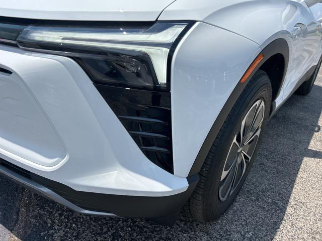 new 2025 Chevrolet Blazer EV car, priced at $40,089