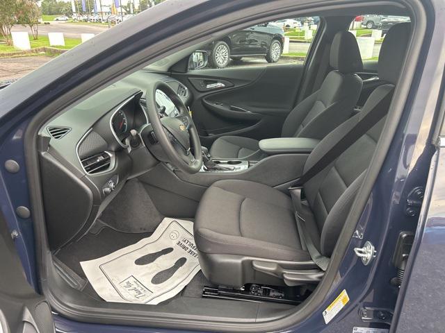 new 2025 Chevrolet Malibu car, priced at $23,245