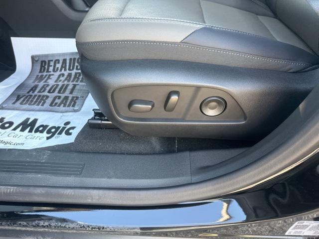 new 2025 Chevrolet Equinox car, priced at $32,389