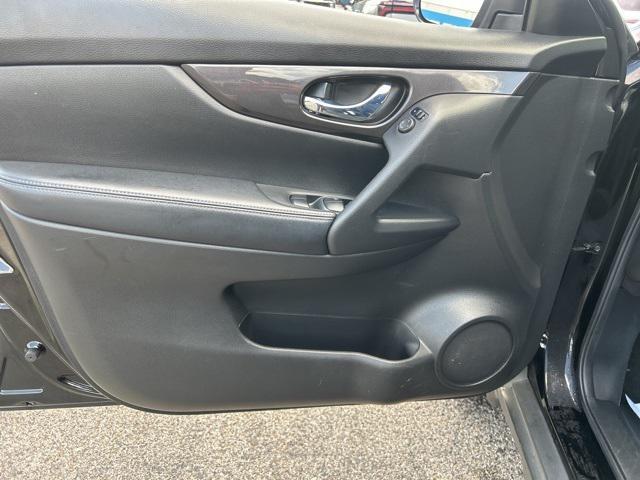 used 2019 Nissan Rogue car, priced at $18,257