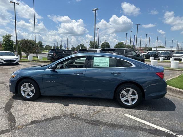 new 2025 Chevrolet Malibu car, priced at $23,245