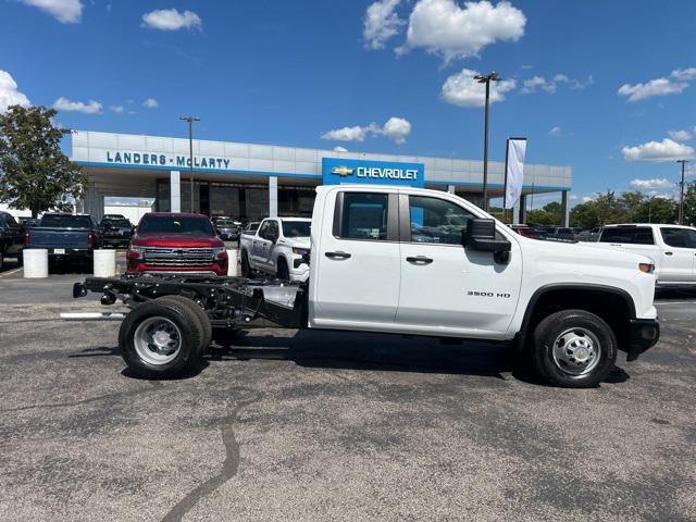 new 2025 Chevrolet Silverado 3500 car, priced at $47,240