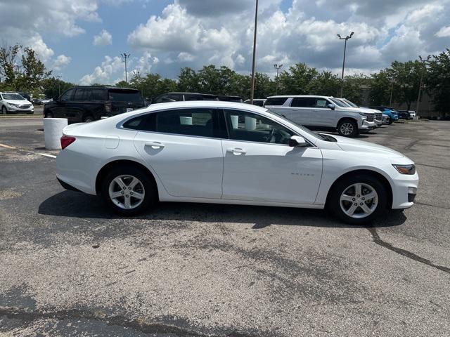 new 2025 Chevrolet Malibu car, priced at $23,245