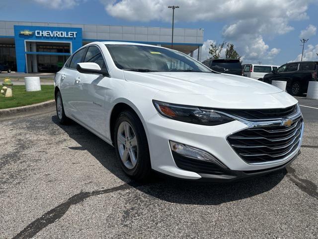 new 2025 Chevrolet Malibu car, priced at $23,245