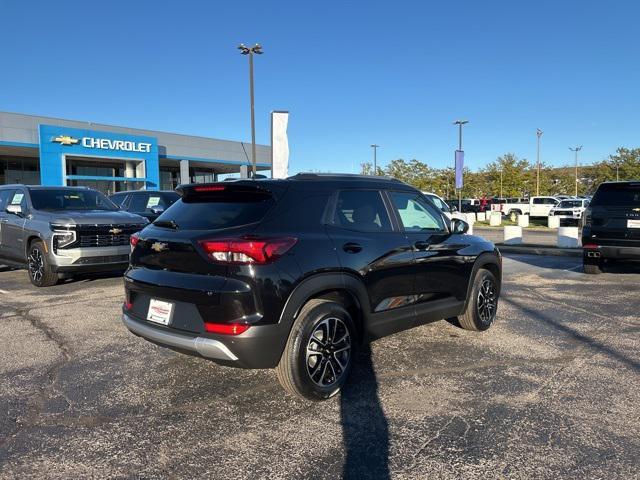 new 2025 Chevrolet TrailBlazer car, priced at $27,613