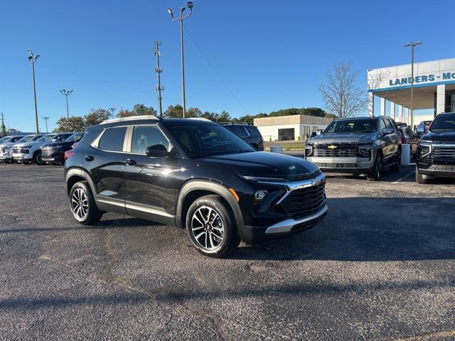 new 2025 Chevrolet TrailBlazer car, priced at $27,613