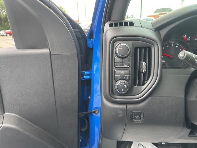 new 2025 Chevrolet Silverado 1500 car, priced at $45,619