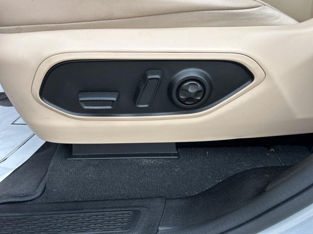 used 2022 Jeep Grand Cherokee car, priced at $29,000